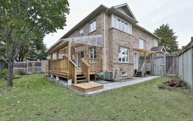 QuickStay - House by The Lake (3Bdrm Near Go Station)