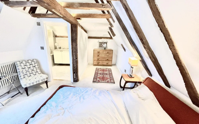 3 Bed Cottage - Sleeps 6 - Pets - Parking - Wifi