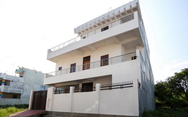 SPOT ON 74038 Shree Palace