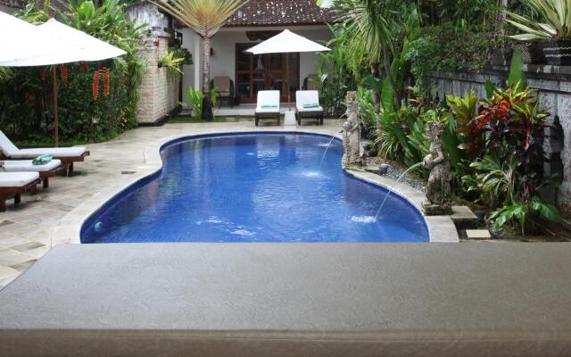 Tirta Ayu Hotel & Restaurant