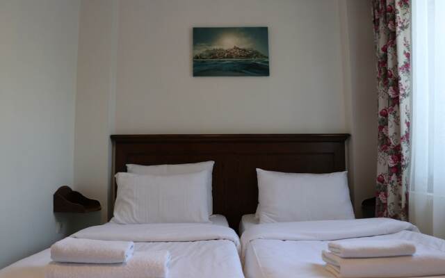 Nesos Hotel