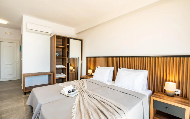 Apolis Beachscape Hotel