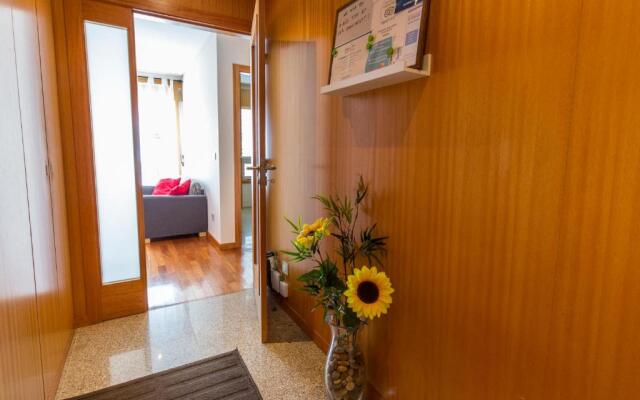 Francos Relaxing Apartment by the metro