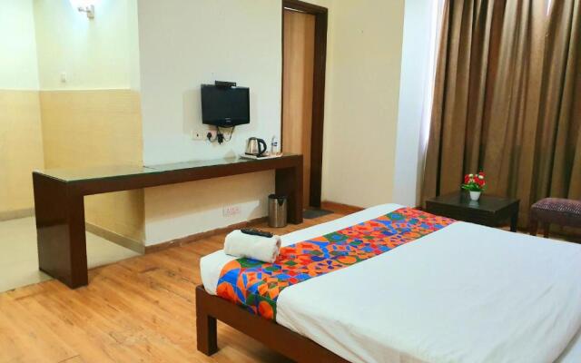 Merriment Alpha Hotel At Noida