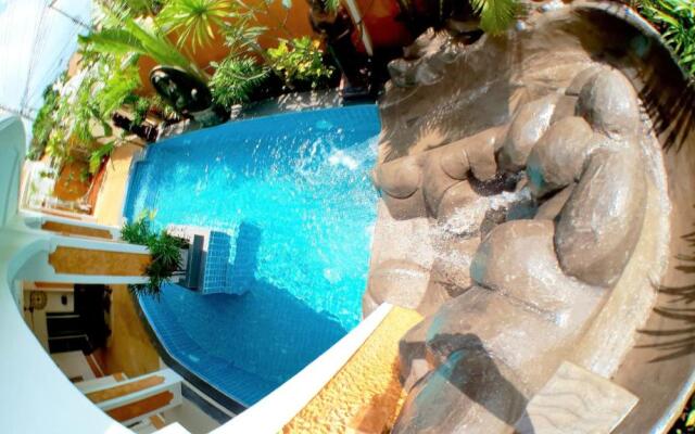 JOOPLAND Luxury Pool Villa Pattaya Walking Street 6 Bedrooms