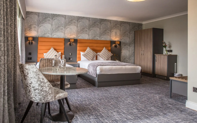 Diamond Coast Hotel