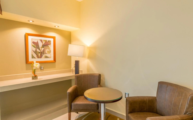 Hotel Ecce Inn & Spa