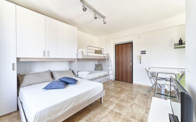 Specchio Apartment