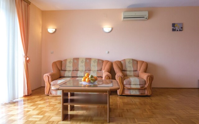 Stunning Home in Makarska With Wifi and 1 Bedrooms