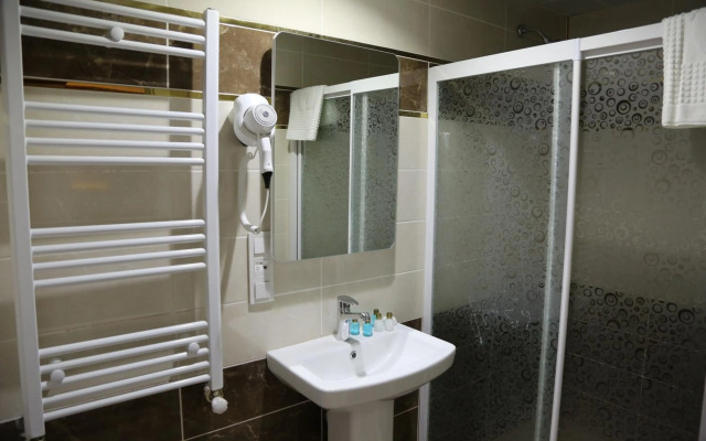 Grand Sera Hotel