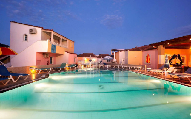 Marietta Hotel & Apartments