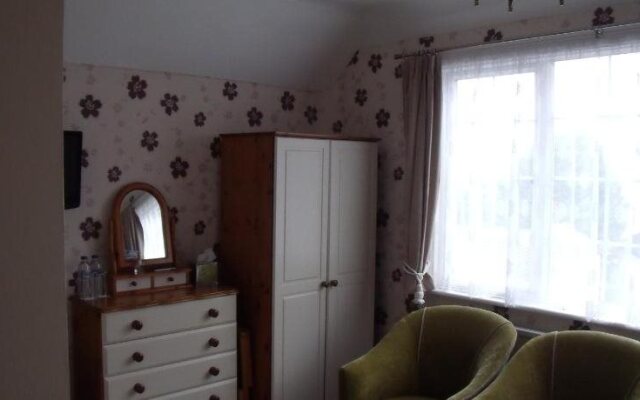 Southcroft Hotel - Guest House