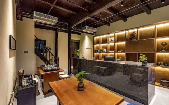 ZhiChun, Meet Happy | New Chinese Zen Aesthetics B&B