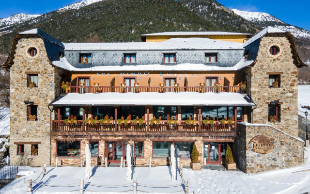 Hotel & Spa Niunit