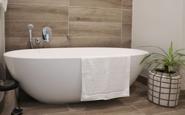 The Regency Apartment Hotel Menlyn