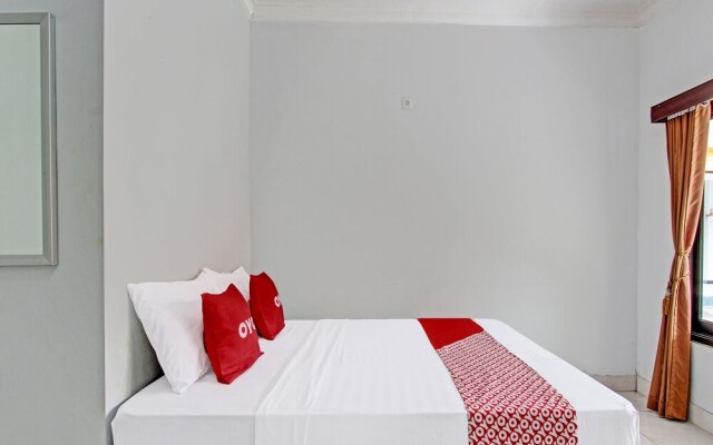 OYO 92290 Hotel Permata Sari