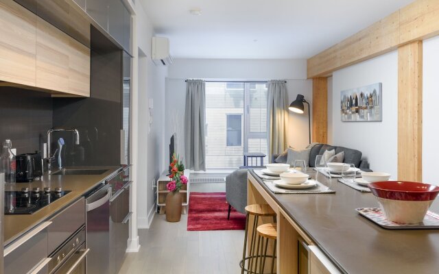 Amazing 1BR Condo Griffintown Sleeps 4