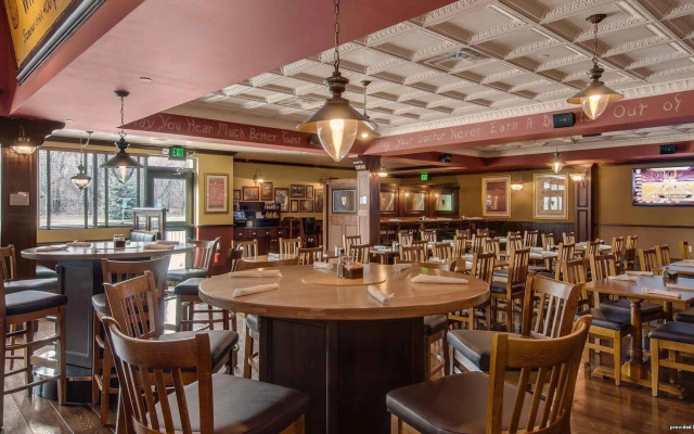 Best Western Plus New Englander