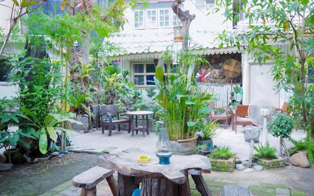 Stay With Me Guesthouse