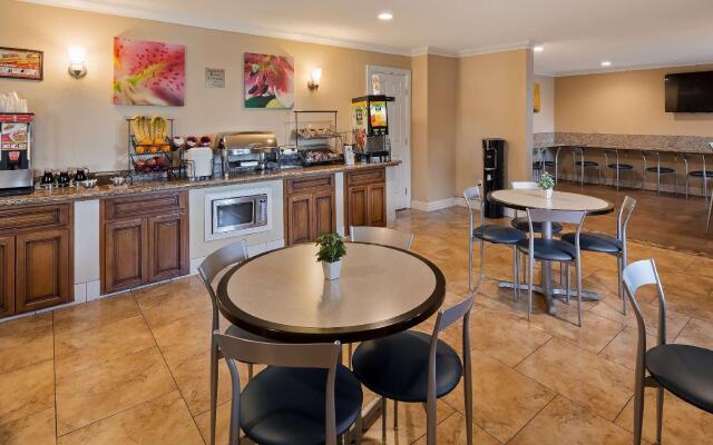 Best Western Plus Pleasanton Inn