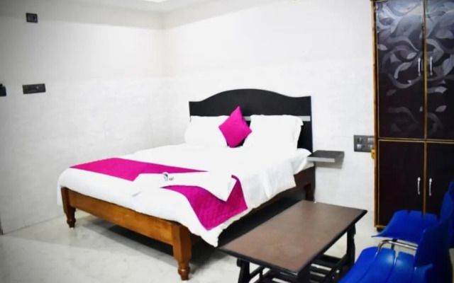 Unique Hotel and Stays