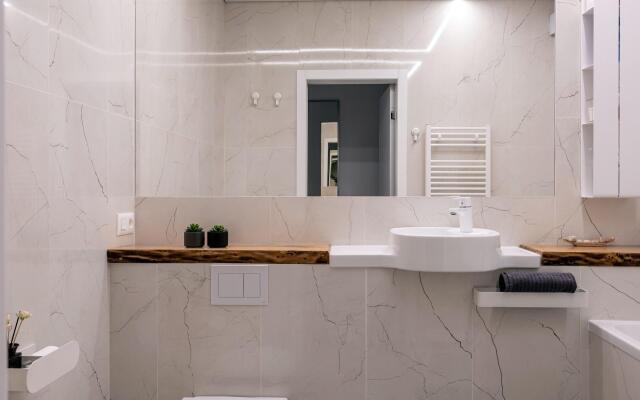 Apartments on Pugacheva street 4, K. A