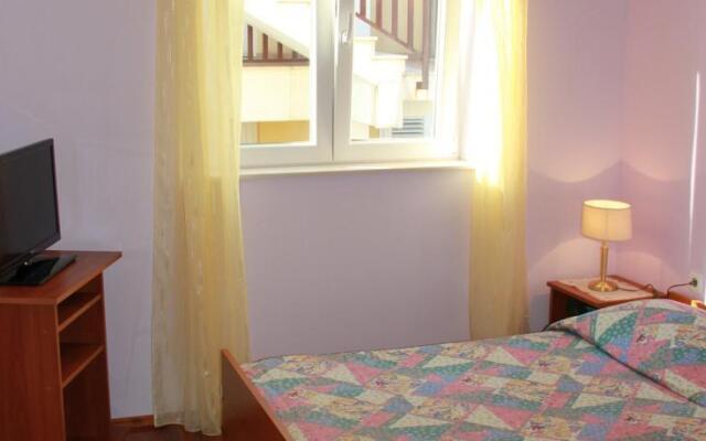 Apartments Rajna