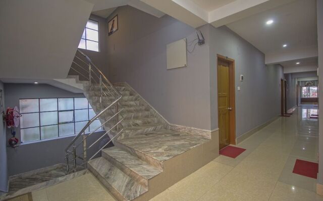 OYO 12751 Greenwood Hotel