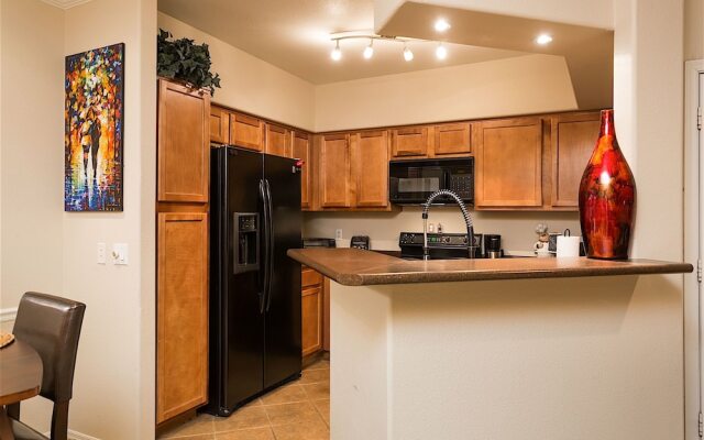 Restful 1 BR by Casago
