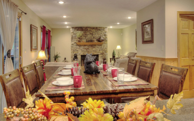 Country Roads By HoneyBear Cabins