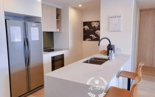 All Heart & Sol - 2bd 1bth Apt steps from the CBD