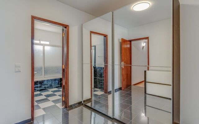 Portola Penthouse 3B