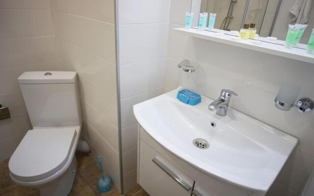 Leo Group Apartment 16-10 Elegance Batumi