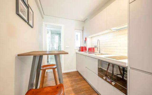 Bairro Alto Prime Studio II by Homing