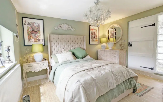 Unique Stay for Large Groups - Please Enquire!