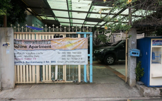 OYO 471 Sunshine Apartment