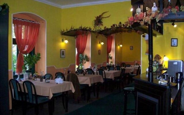 Hotel Český Dům