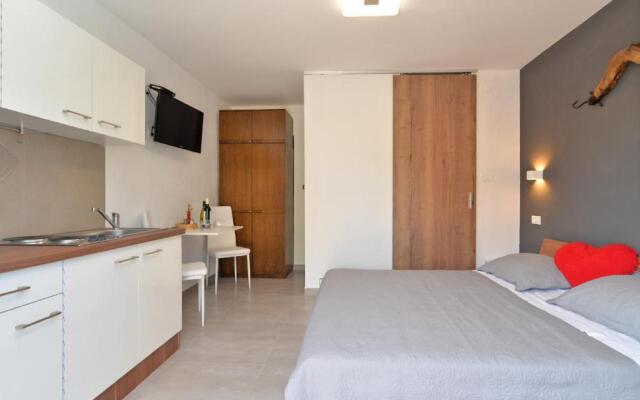 Apartment Mirella 1745