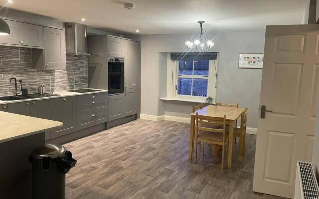 Cosy Apartment Above Village Pub