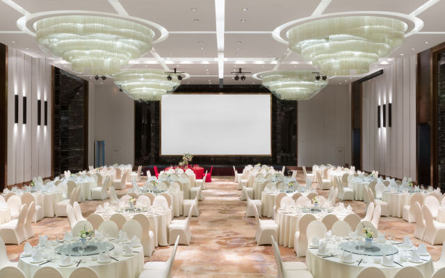 Crowne Plaza Wuxi Taihu by IHG