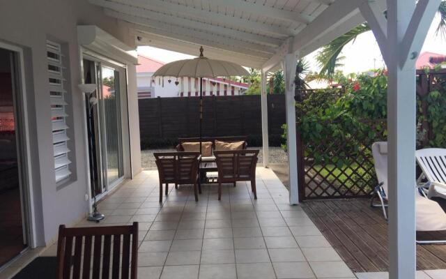 Villa de charme avec piscine residence securisee