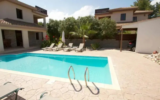 Kinousa Villas