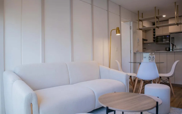 w Amazing 2BR w Balcony in San Isidro