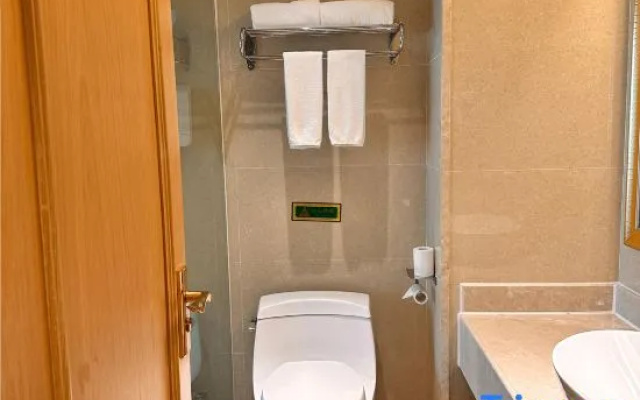 Vienna International Hotel (Bama)