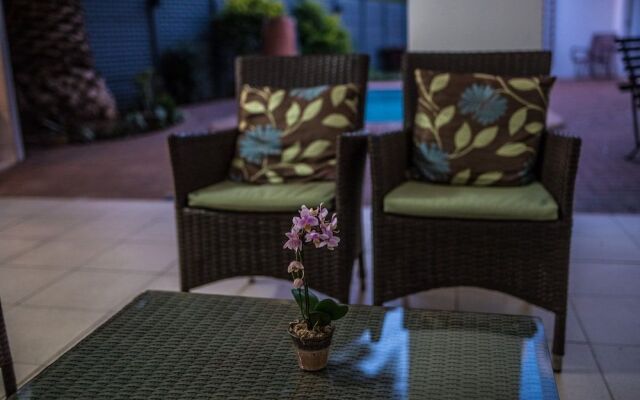 Adelante Lodge