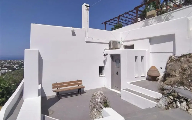 Skyros BnB Anna House in Brooke