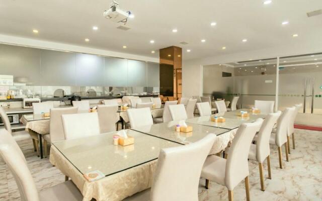 GreenTree Inn Guangzhou Panyu Bus Station Business Hotel