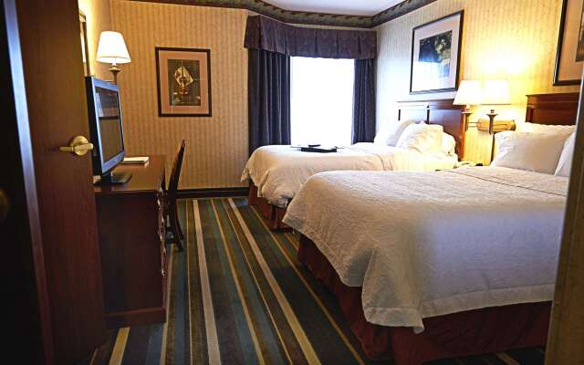 Hampton Inn & Suites Scottsburg