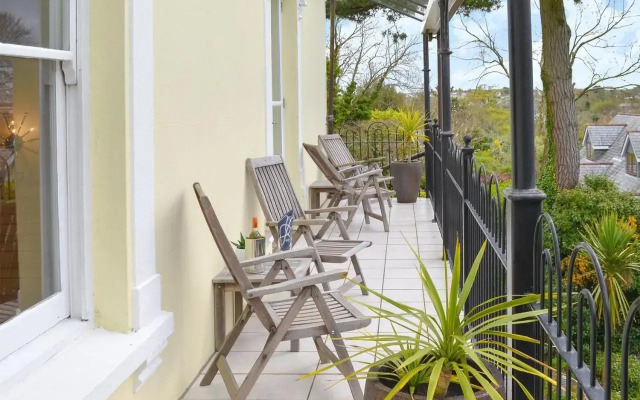 Carnethic House - One Acre View