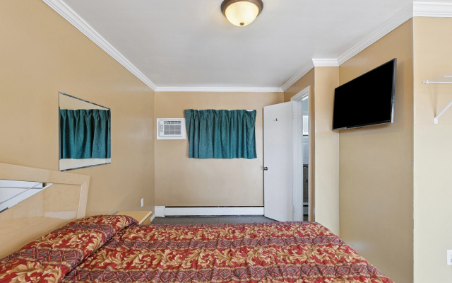 Curry’s Motel by OYO Saginaw MI